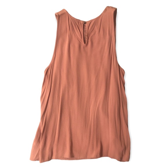 Dusty Rose Crocheted Sleeveless Blouse - Picture 2 of 4